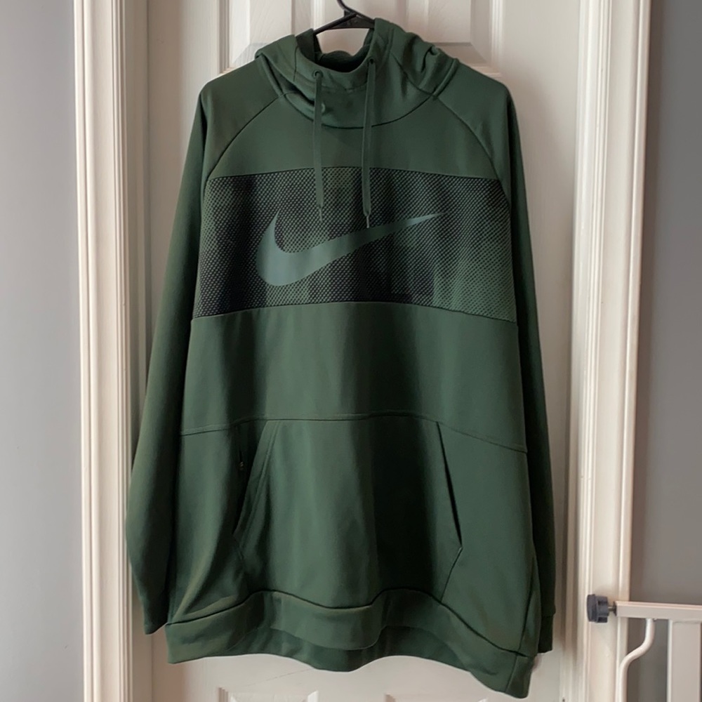Men’s dark green Nike hoodie